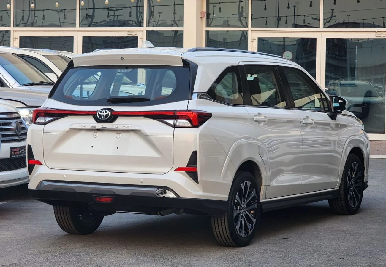 Toyota  2025