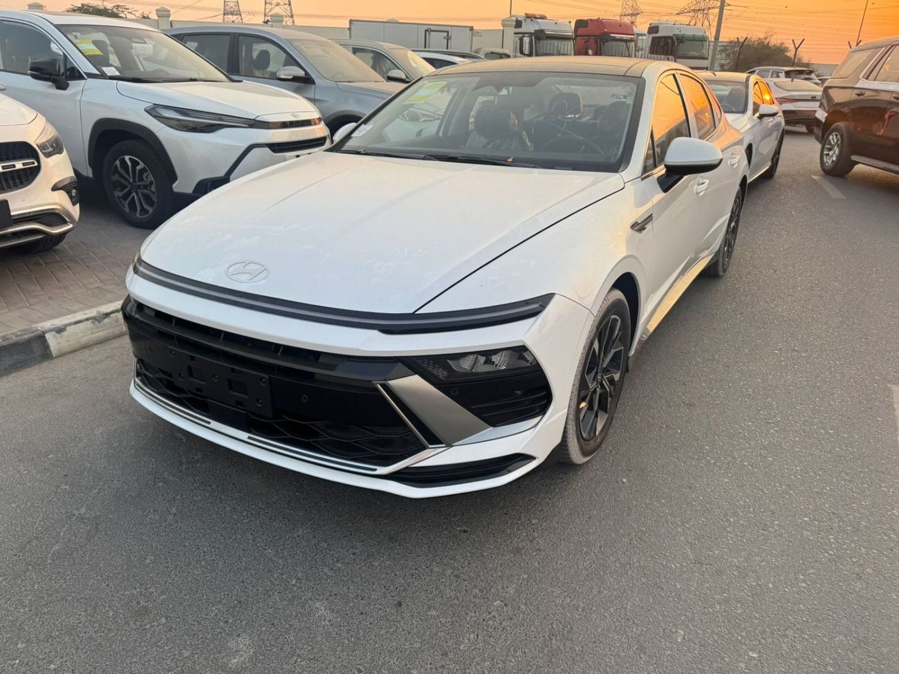 Hyundai  2025