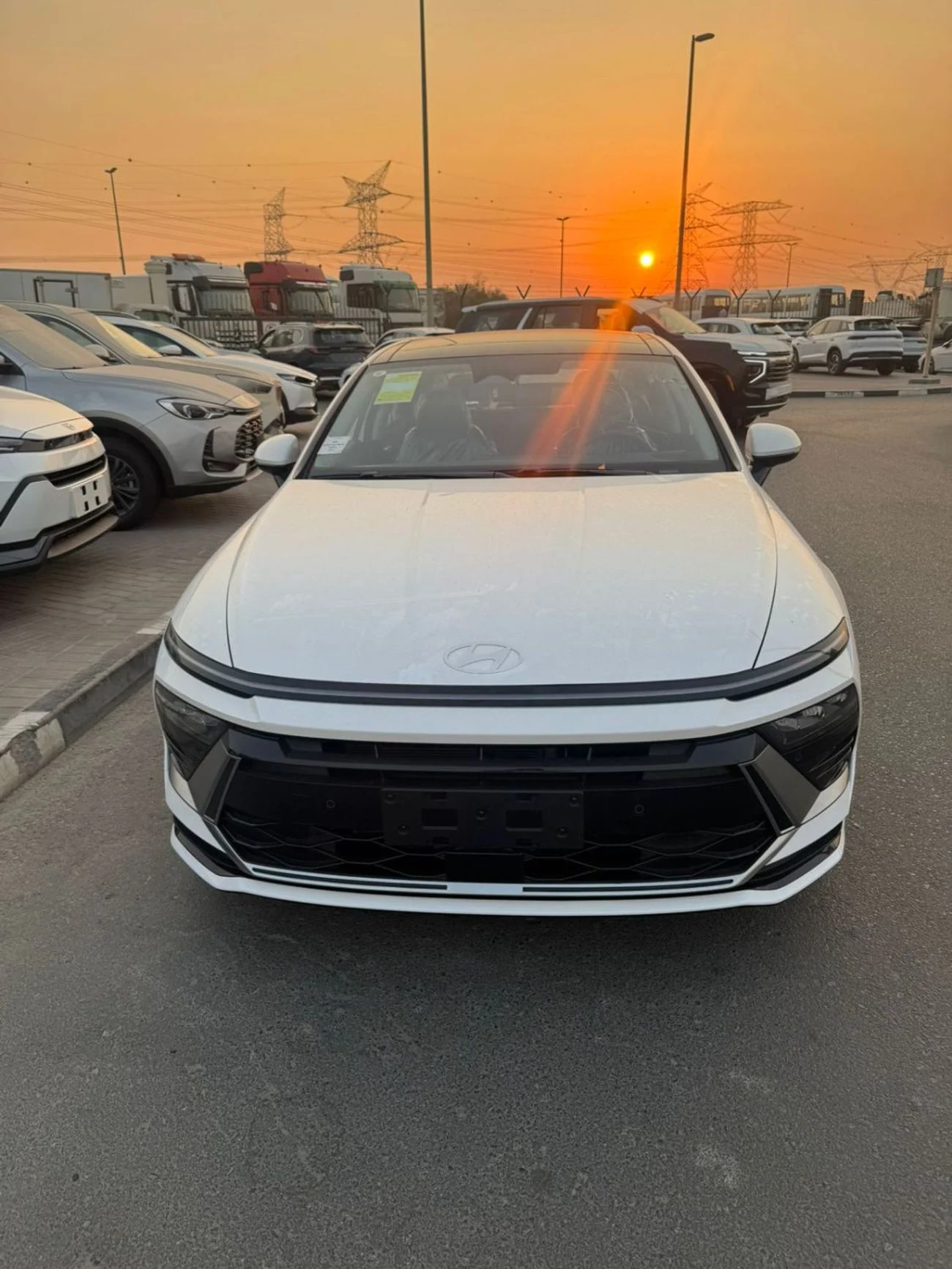 Hyundai  2025
