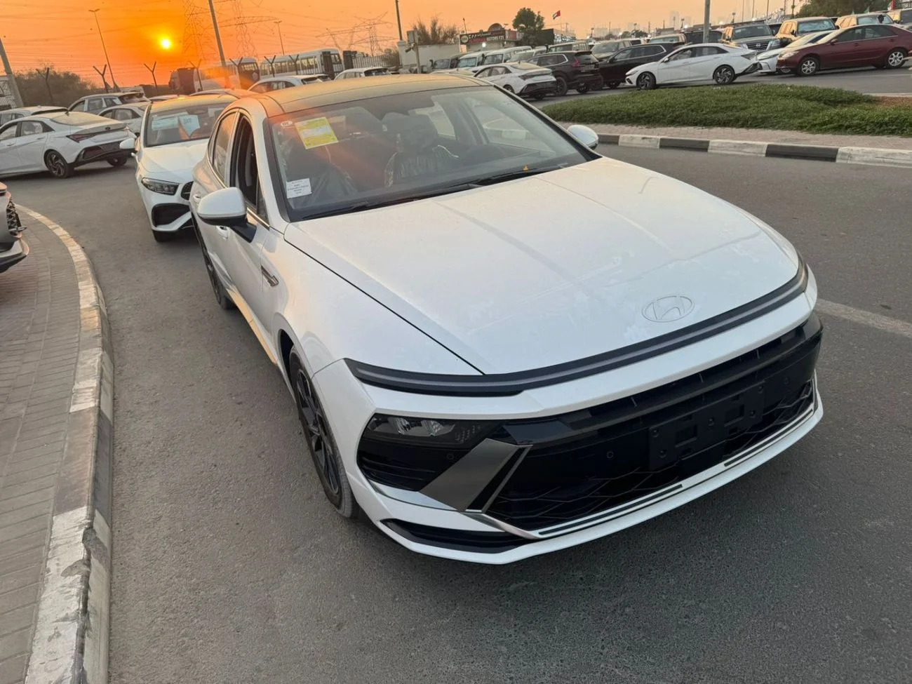 Hyundai  2025