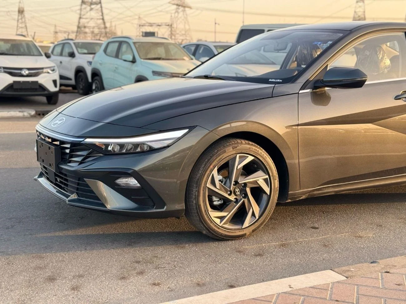 Hyundai  2025