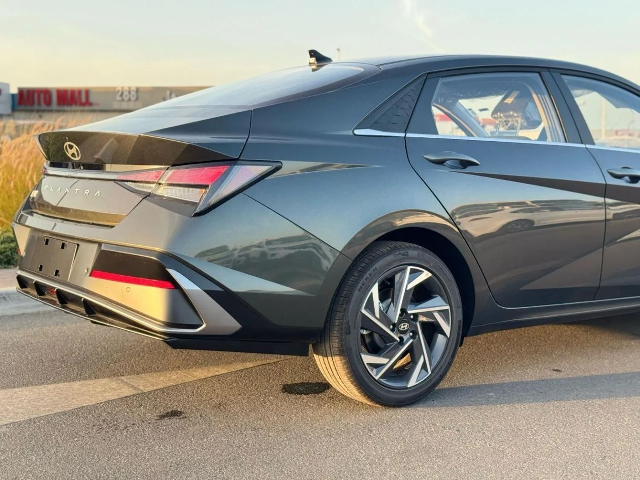 Hyundai  2025